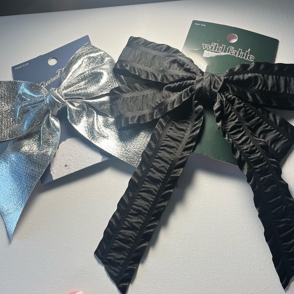 Wild Fable Black Hair Bow and Universal Thread Silver Hair Bow Set - Picture 1 of 1